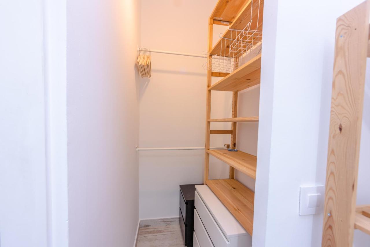 Apartment For Your Titulo Moderno Y Elegante Temporal En Barrio Ibiza Men30 *